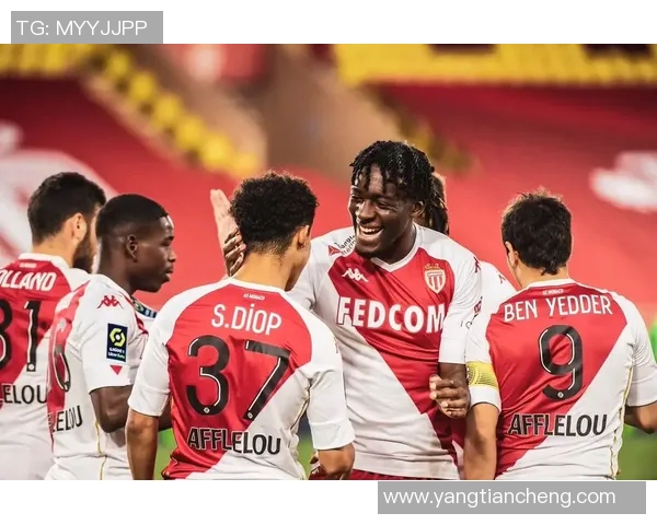 格勒诺布尔与奥兰斯的激烈对决揭示法甲新赛季的竞争态势与球队实力分析